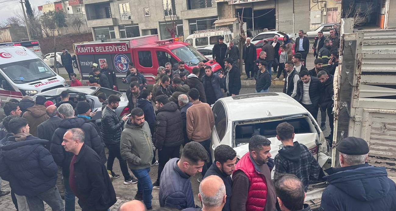 Adıyaman'da feci kaza: 1'i ağır 3 yaralı