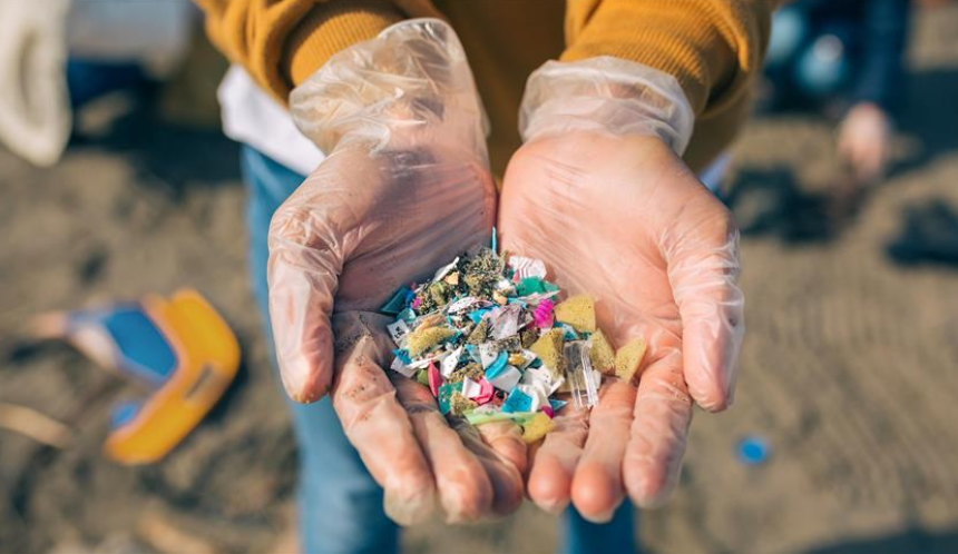 İstanbul kıyılarında mikroplastik tehlikesi: 1 litre suda 1350 parçacık bulundu