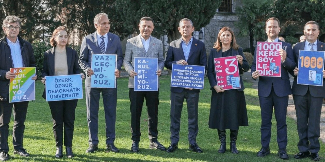 Özgür Özel Boğaziçi'ndeki öğrencilerle dayanışma gösterdi: "İşgalin fotoğrafı" diye tanımladı