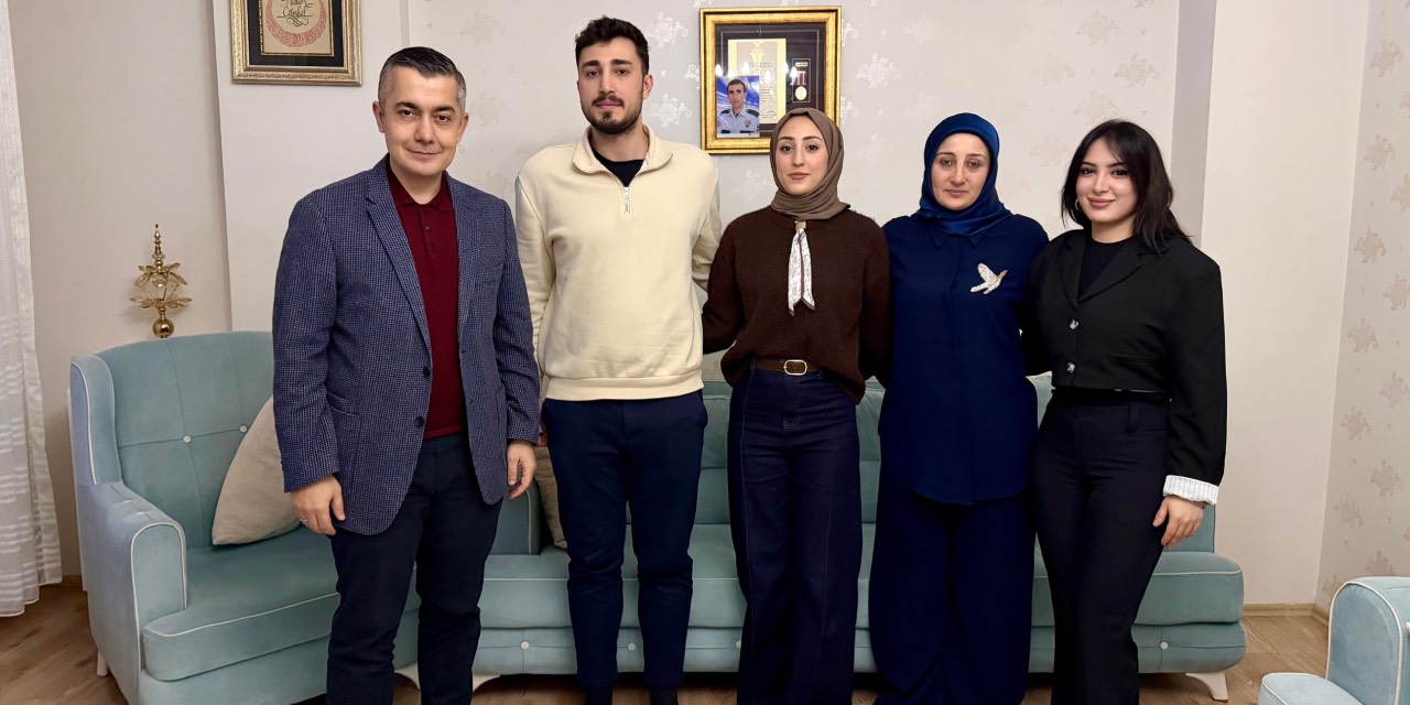 Esenyurt Belediye Başkan Vekili Aksoy ilk iftarını şehit ailesiyle açtı