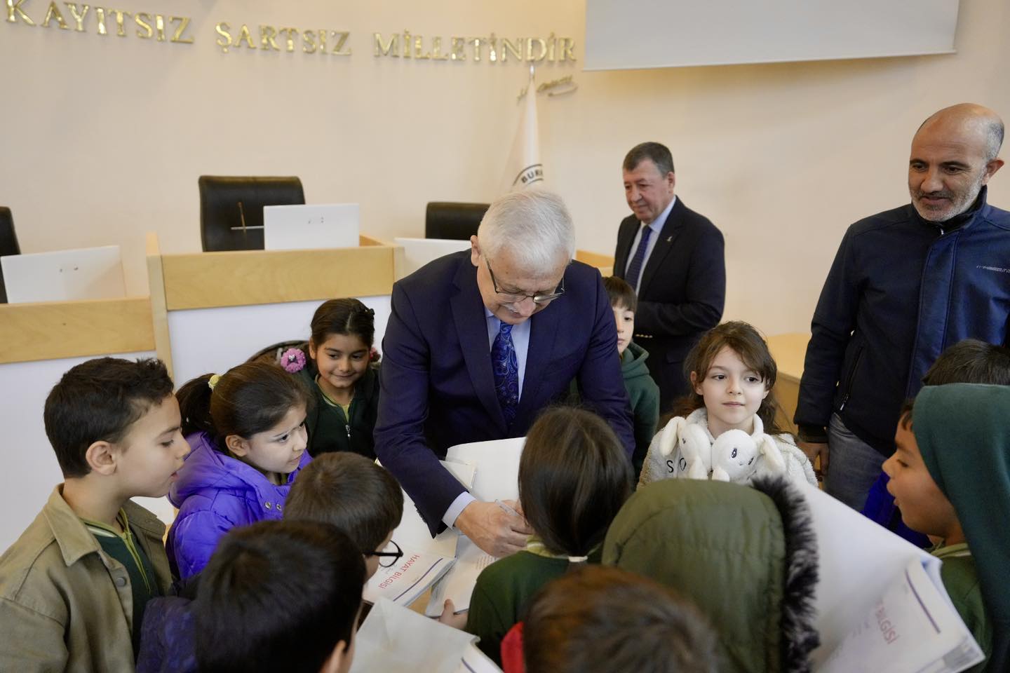 Burhaniye Belediye Başkanı Deveciler öğrencilerle buluştu