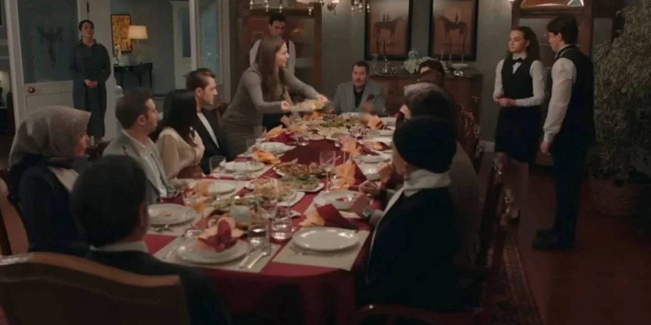 Aynı Yağmur Altında dizisinin yapımcısından açıklama: Domuz eti sahnesi gündem olmuştu