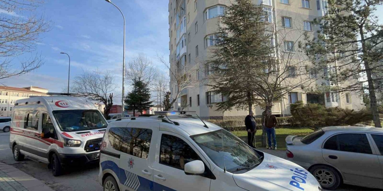 Komşu kavgasında dehşet: 4 yaralı