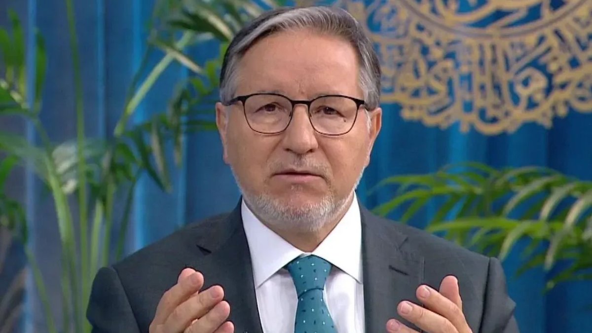 İftar programında Mustafa Karataş’tan sert tepki: 'Beni bıraktı başkasıyla nişanlandı'