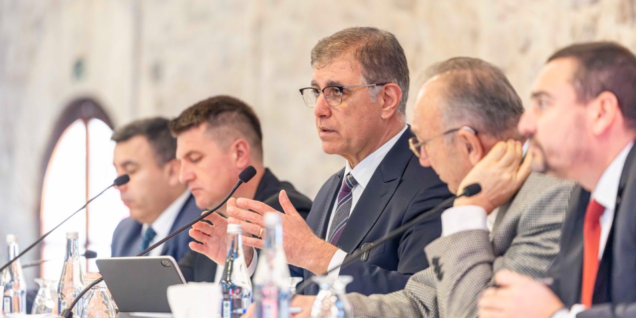 İzmir Büyükşehir'den kooperatiflerle planlı tarım hamlesi