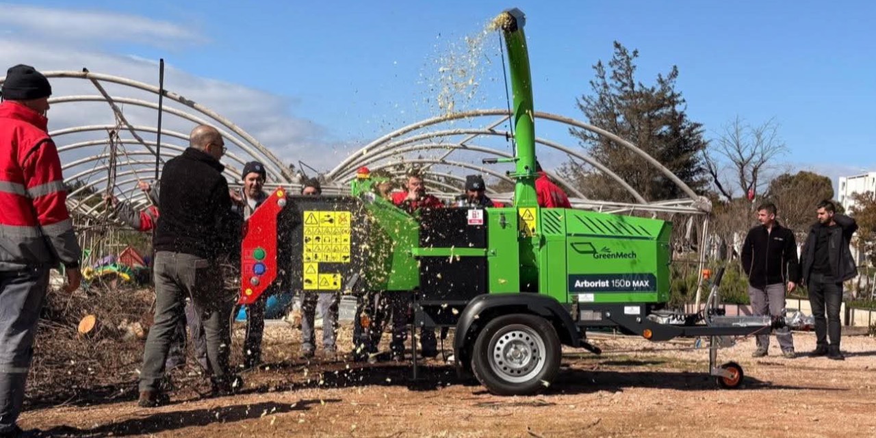 Bandırma Belediyesi’nden çevre dostu araç ve ekipman yatırımı