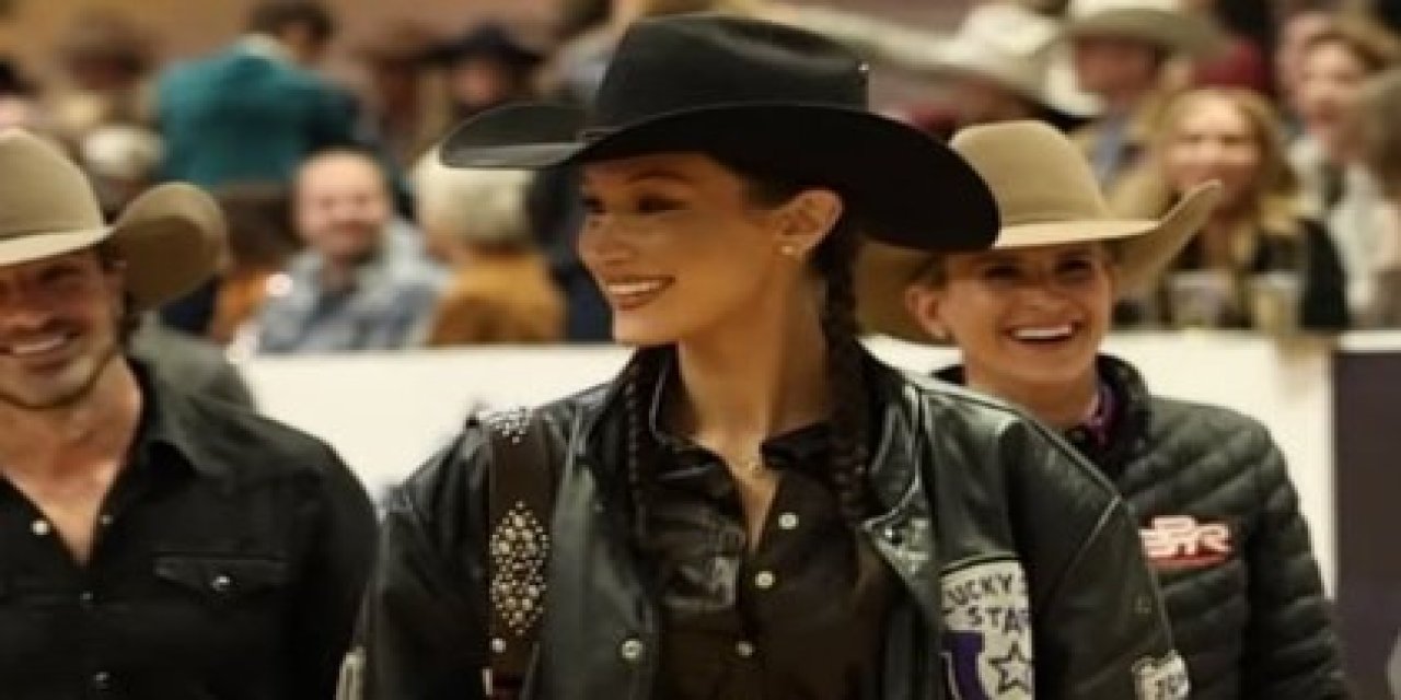 Bella Hadid Lyme hastalığı nedeniyle 1 yıl çalışamadı: “Kendimi harcanabilir hissettim”