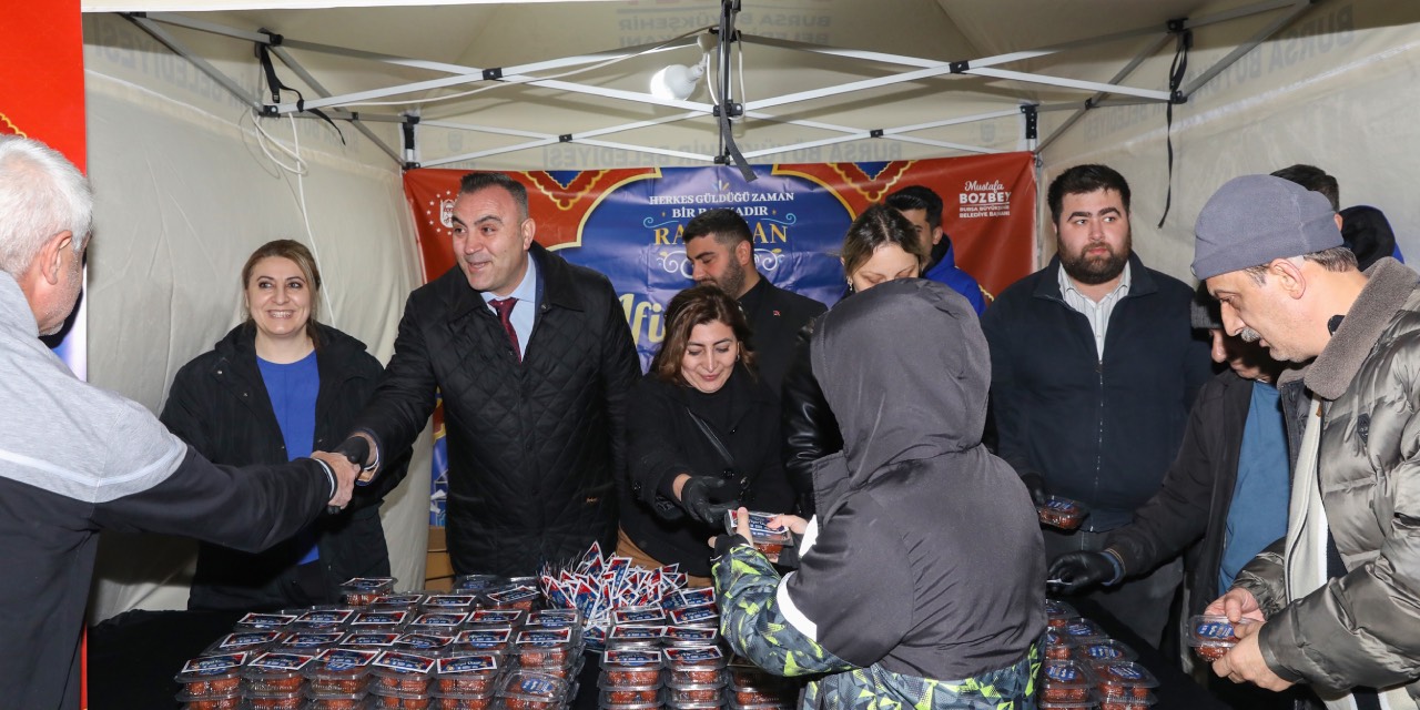 Bursa’da Yıldırım Mahallesi’nde iftar sofrası kuruldu