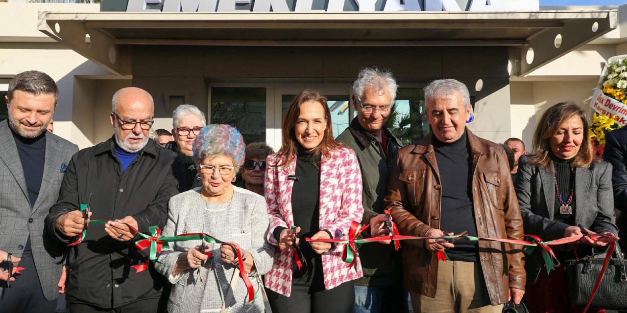 Karşıyaka’ya yeni sosyal merkez: Emekli Yaka açıldı