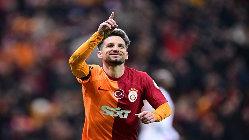 Galatasaray'da Mertens müjdesi