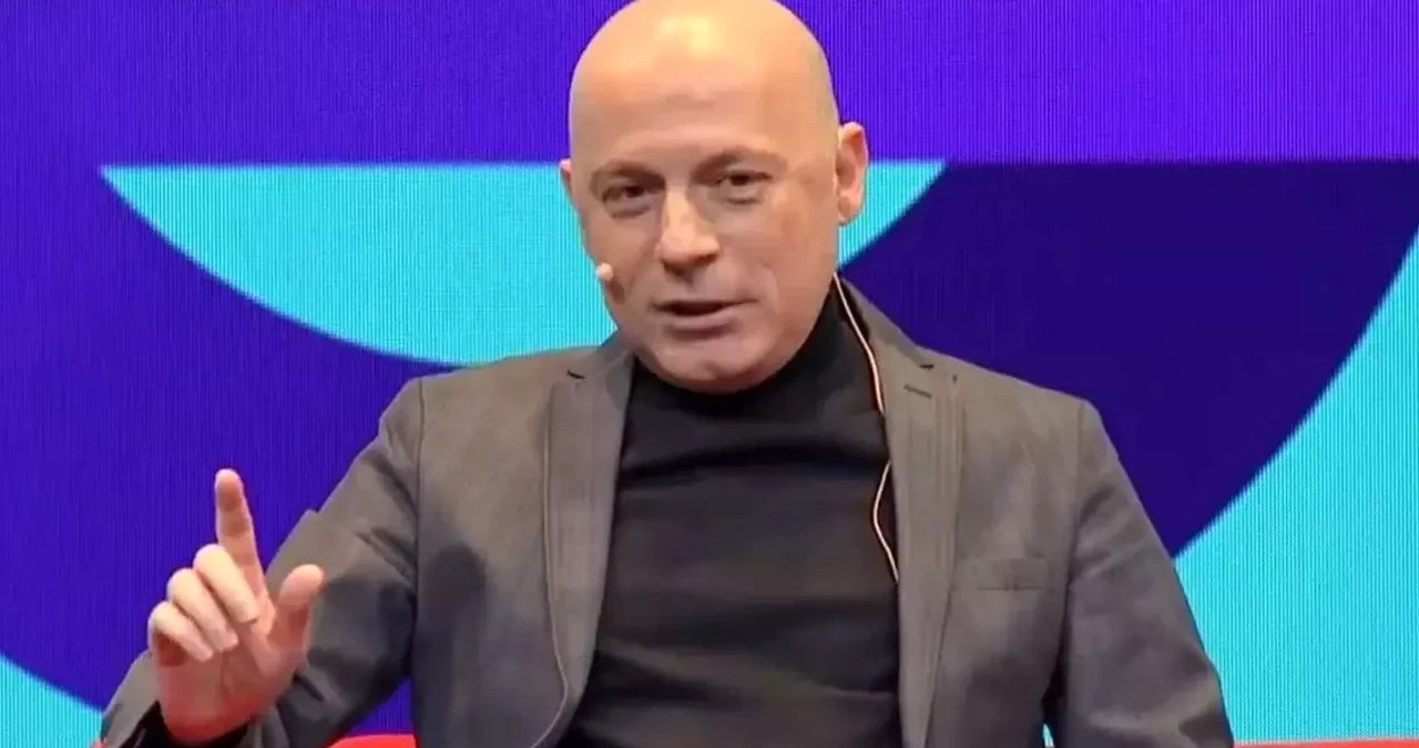 Cüneyt Çakır, Dubai'de mahsur kaldı