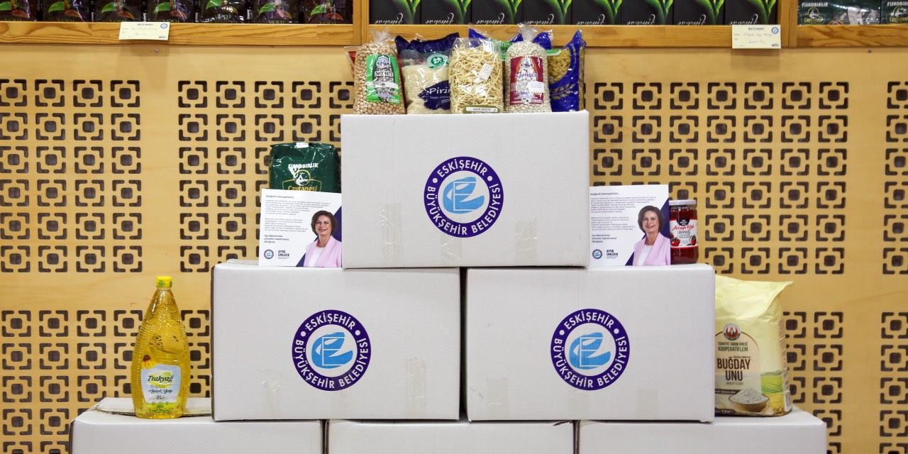 Eskişehir'de “Şehir Paylaşmaktır” kolileri üretici marketlerde ve online satışta