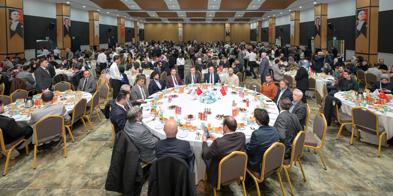 Esenyurt’ta din görevlileriyle iftar buluşması düzenlendi