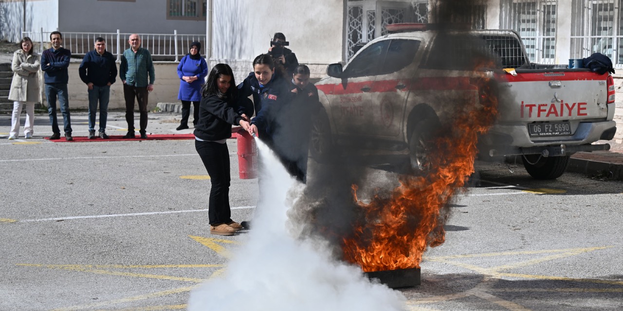 Ankara Büyükşehir'den öğrencilere afet ve farkındalık eğitimi