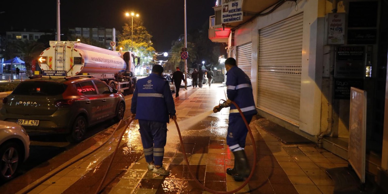 Aydın’da kent genelinde temizlik çalışmaları sürüyor