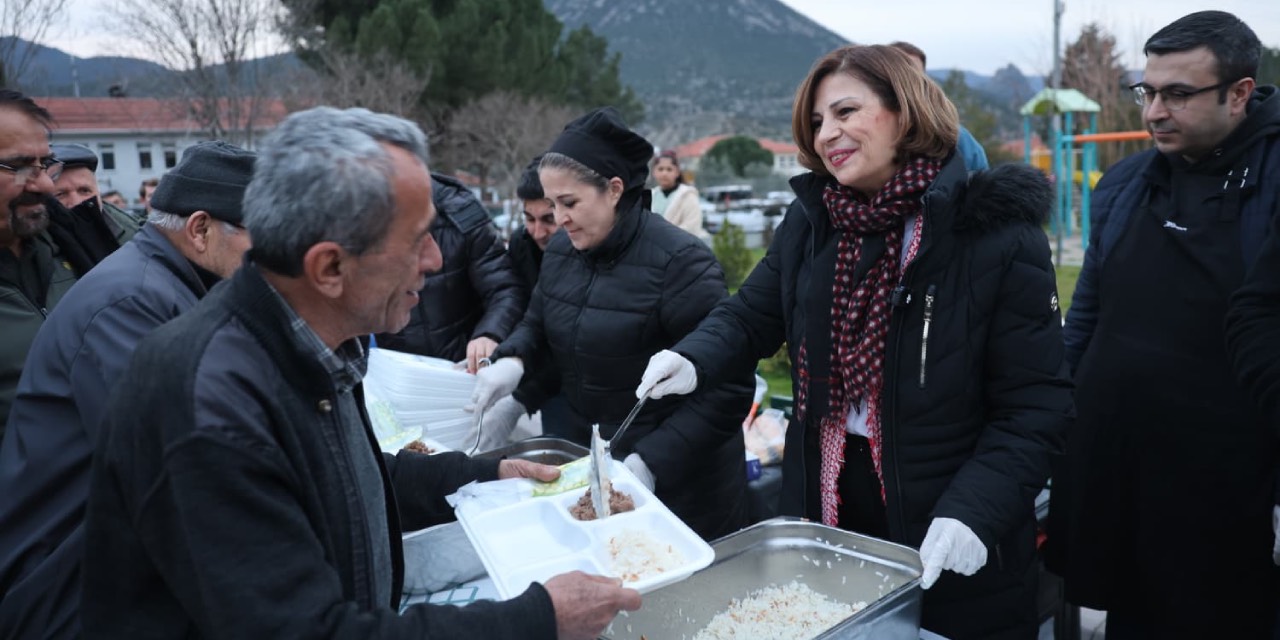 Eskişehir Büyükşehir Belediyesi Sarıcakaya’da iftar programı düzenledi