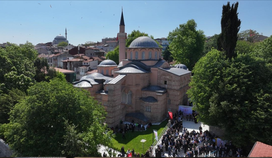 Kariye Cami'sinde 79 yıl sonra bir ilk! Binlerce kişi Cuma namazında saf tuttu