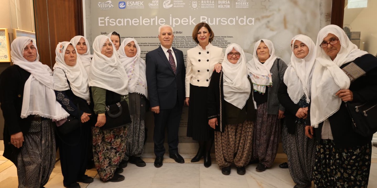 Bursa’da “Efsanelerle İpek” sergisi sanatseverlerle buluştu