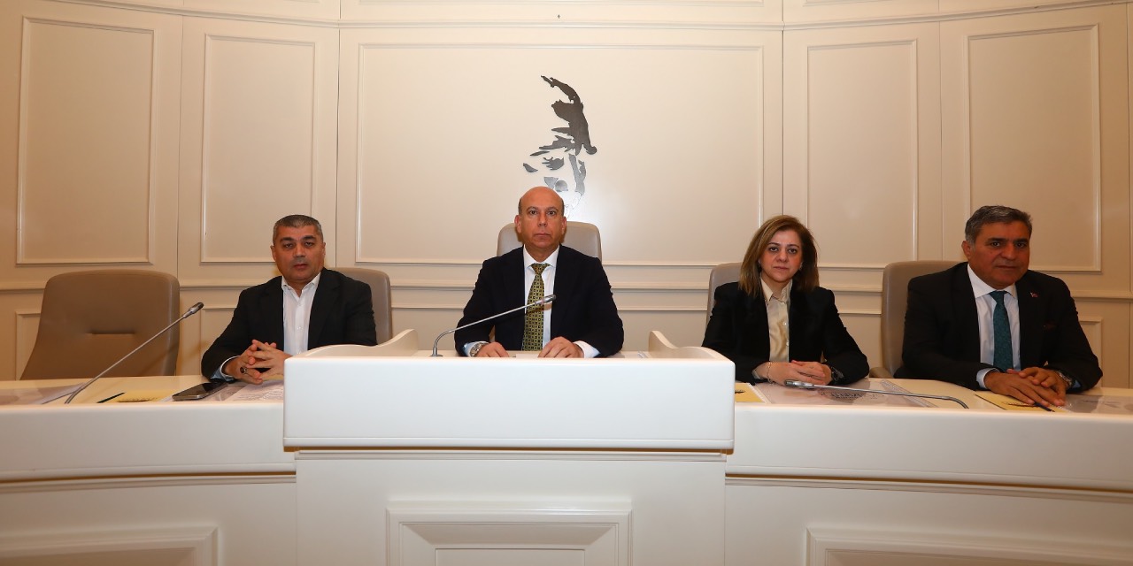 Gaziantep Büyükşehir yeni sebze hali projesi için esnafla bir araya geldi