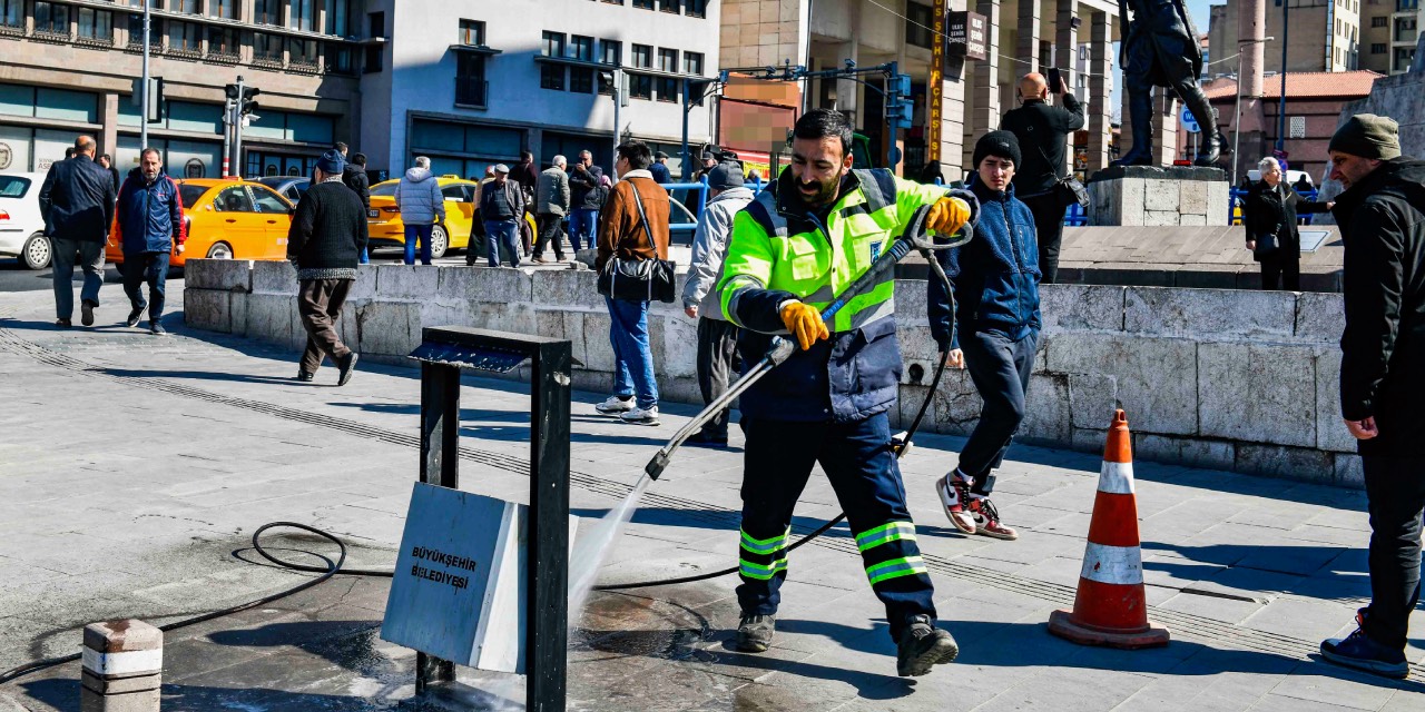Ramazan’da Ankara'da temizlik çalışmaları aralıksız devam ediyor