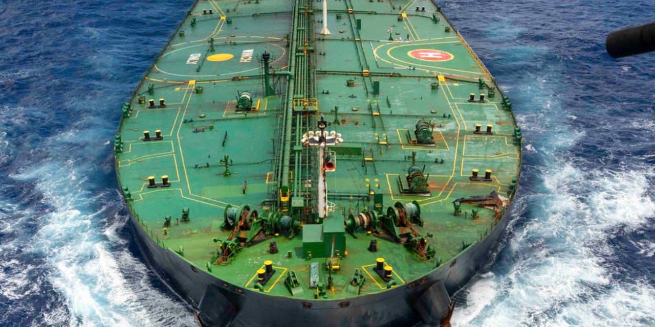 Basra Körfezi'ndeki ABD tankerine saldırı: Uyarılara uymadığı için vuruldu