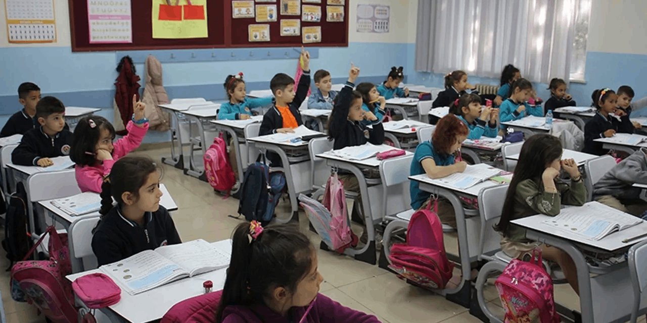 18 milyon öğrenci tatile giriyor! Ara tatiller kaldırılıyor mu?