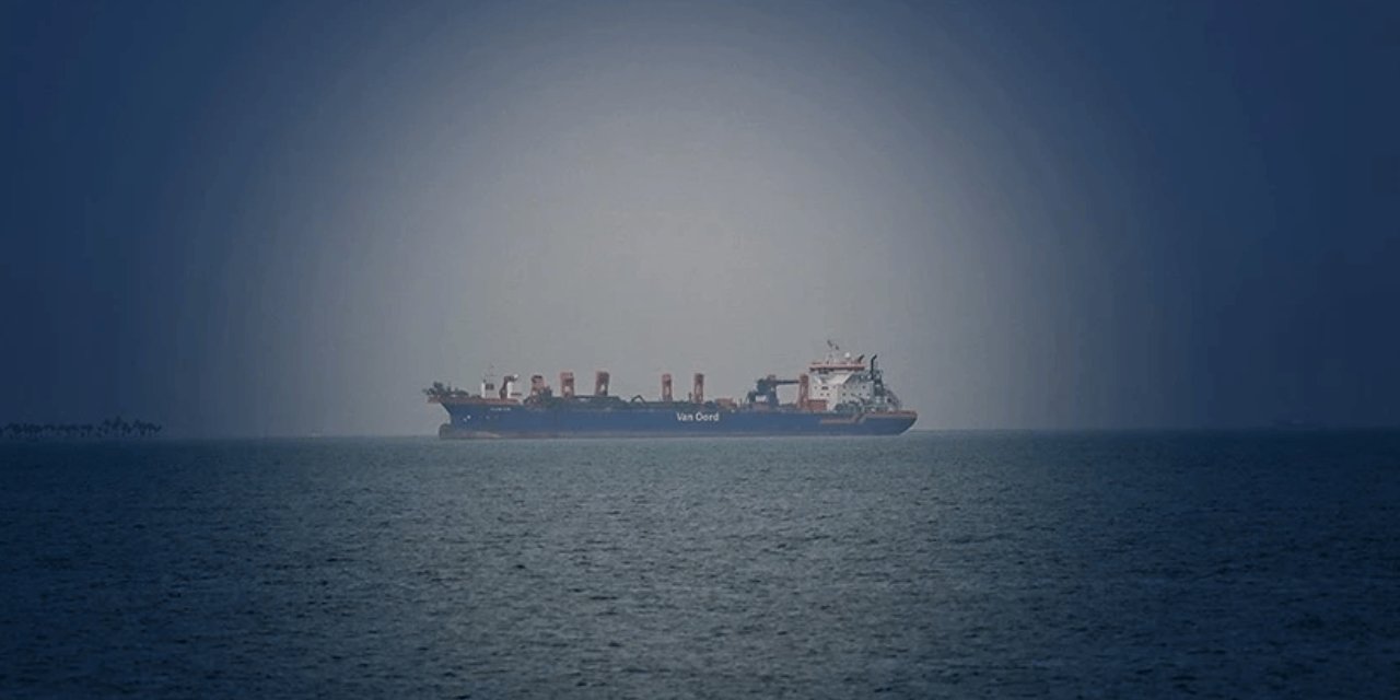 Hürmüz Boğazı'nda Türk gemileri ne yaptı? Bakan Uraloğlu son durumu açıkladı