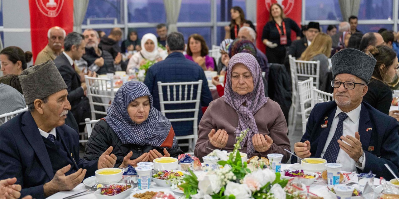 Bornova’da şehit aileleri ve gaziler için iftar programı