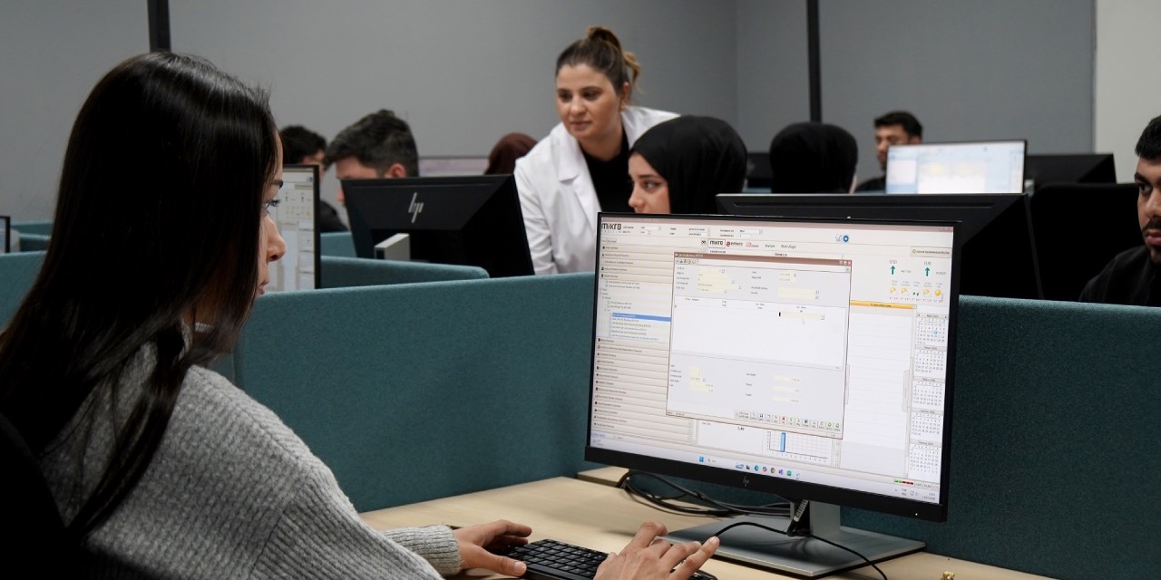 Gaziantep’te Dijital Gençlik Merkezi’nde eğitimler başladı