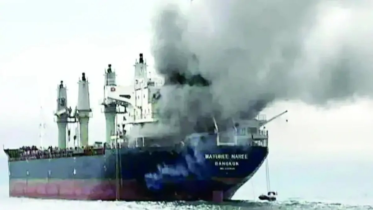 Hürmüz Boğazı’nda mahsur kalan denizciler anlattı