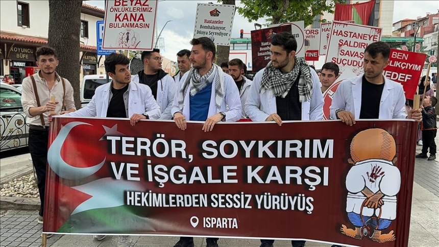 Sağlık çalışanlarından 'sessiz yürüyüş'! Gazze protestoları sürüyor