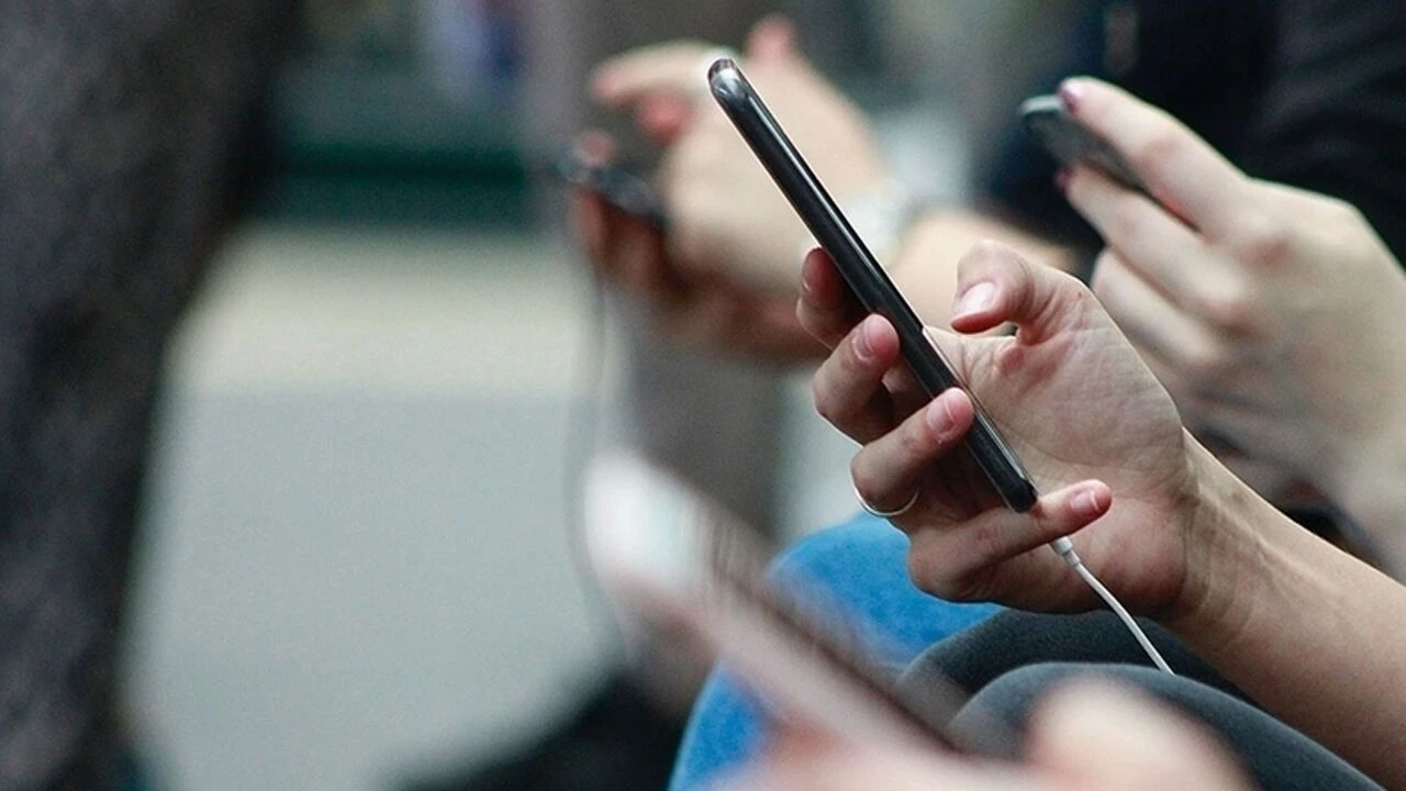 İsraillilere aynı mesaj birden gitti: Herkes dehşete düştü