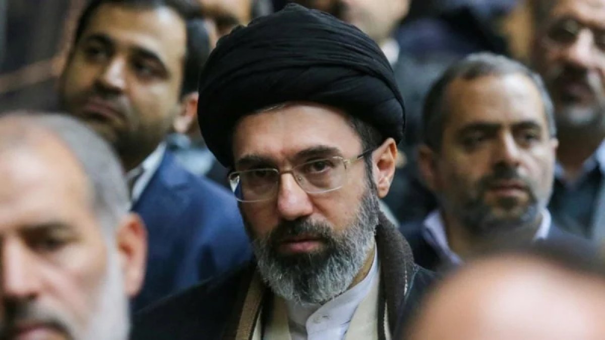 İsrail medyasından yeni iddia: İran lideri Hamaney Moskova’da gizlice tedavi edildi