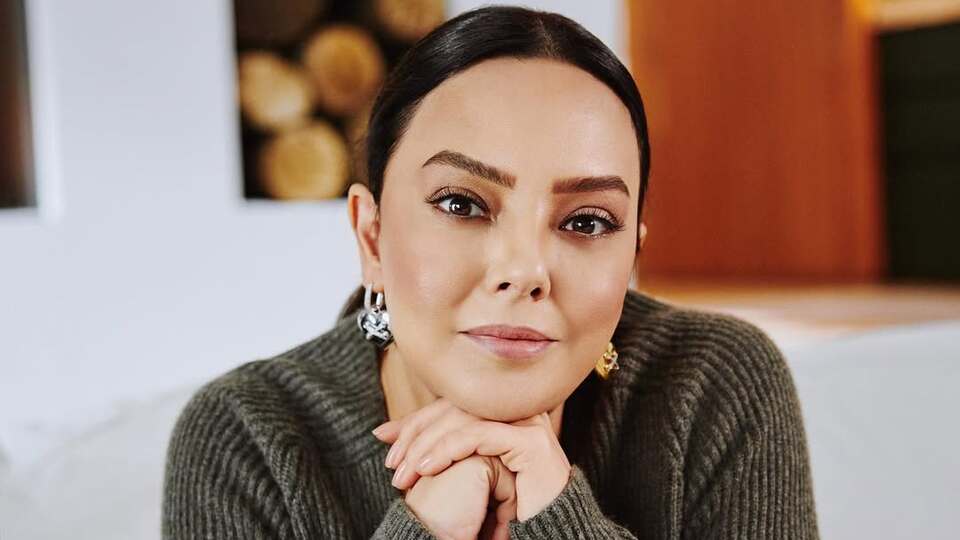 Ebru Gündeş kızı için Dubai'ye uçak gönderdi