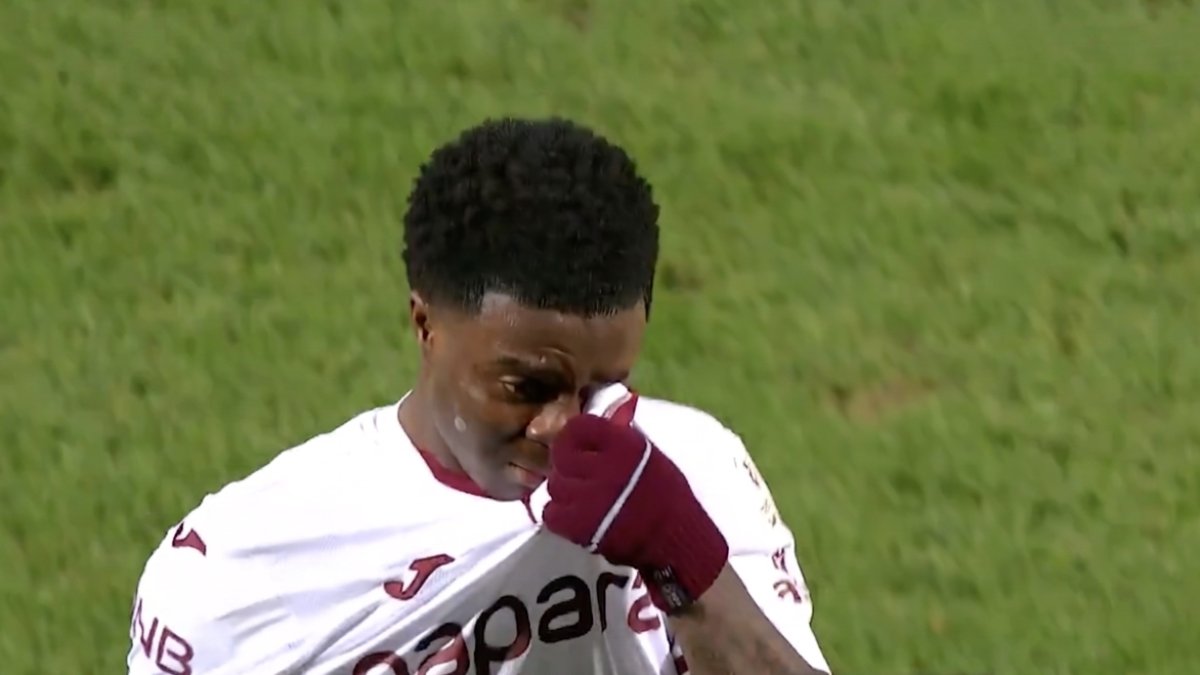 Oulai'den kötü haber: Ağlayarak sahadan çıktı