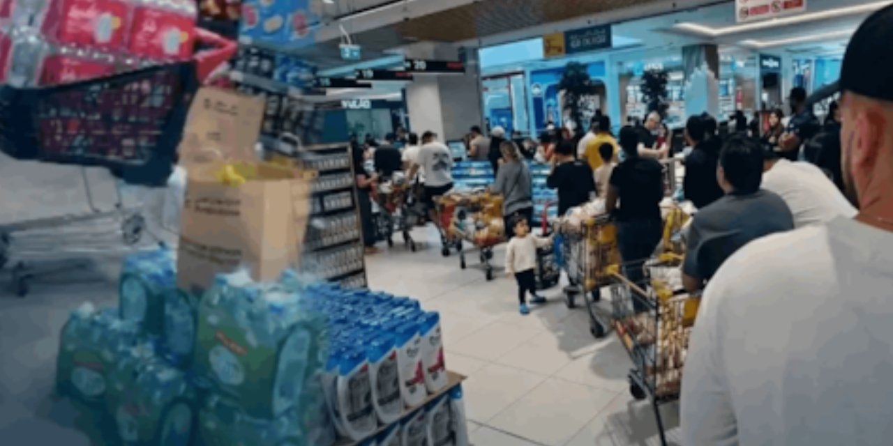 Komşuda savaş endişesi büyüyor: Yunanistan’da marketlerde stoklama başladı