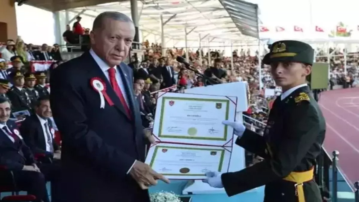 Teğmen Ebru Eroğlu'nun TSK'ya geri dönüşüne ret