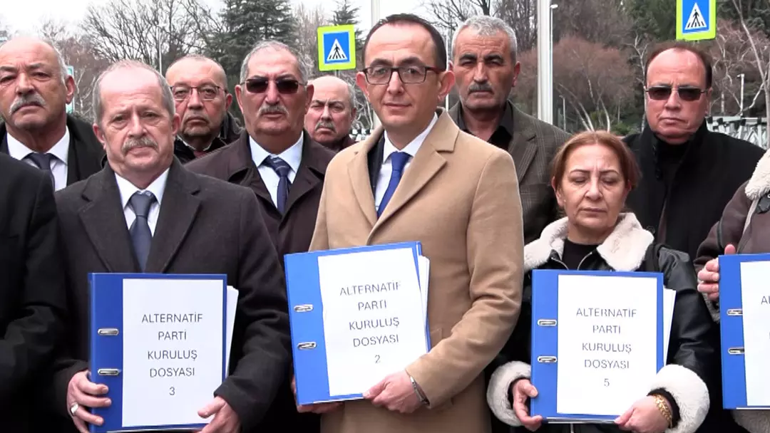 Yeni parti kuruluyor: Detaylar belli oldu