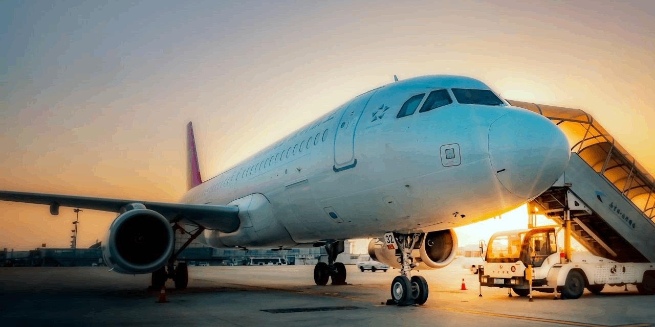 Uçak bilet fiyatlarına yüzde 560 zam geldi: 70 bin uçuş iptal edildi