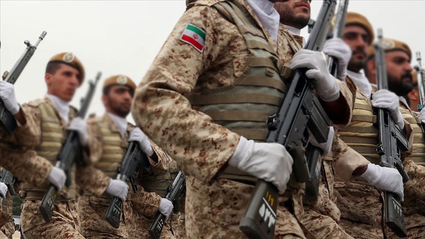 İran seferberlik ilan etti: 12 yaşından büyük herkes askere gidecek