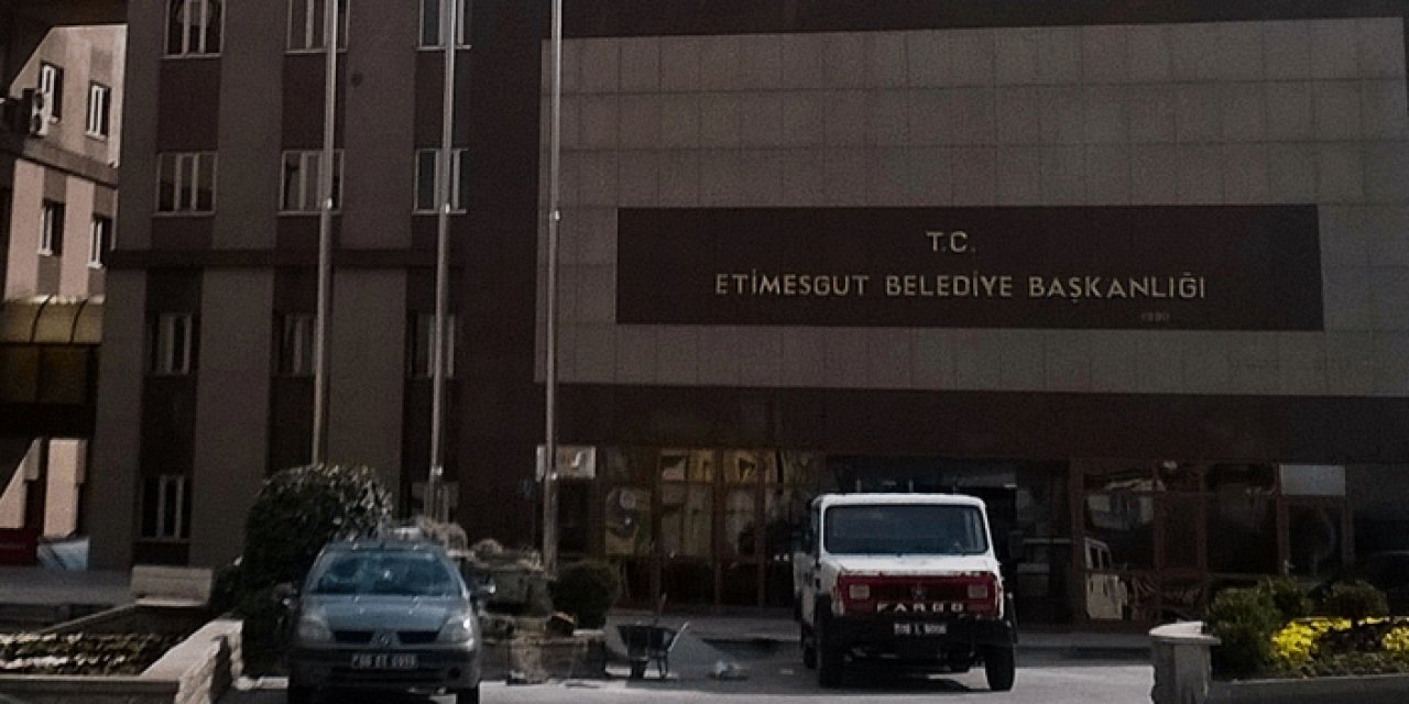 Etimesgut Belediyesi'ne operasyon: 4 kişi gözaltında