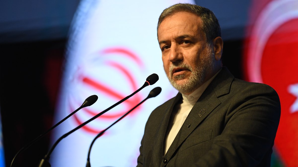 Tahran’dan sahte bayrak uyarısı: İddialar tamamen asılsız