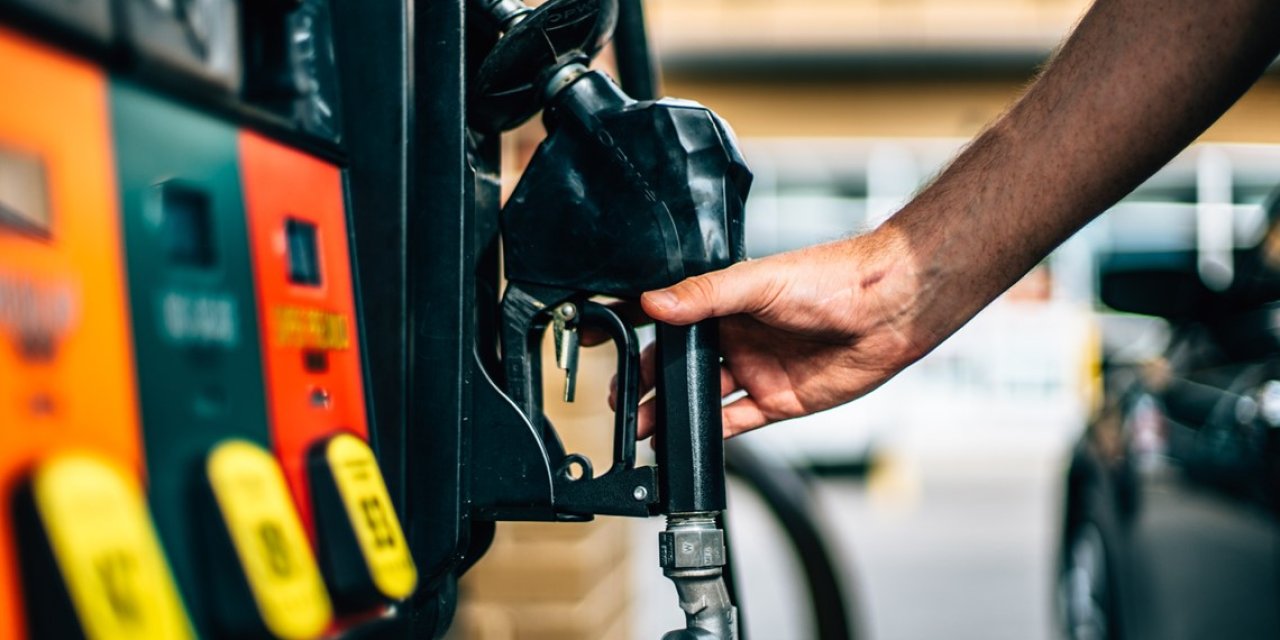 Elektrik ve doğalgazın ardından bir darbe daha: Motorine rekor zam