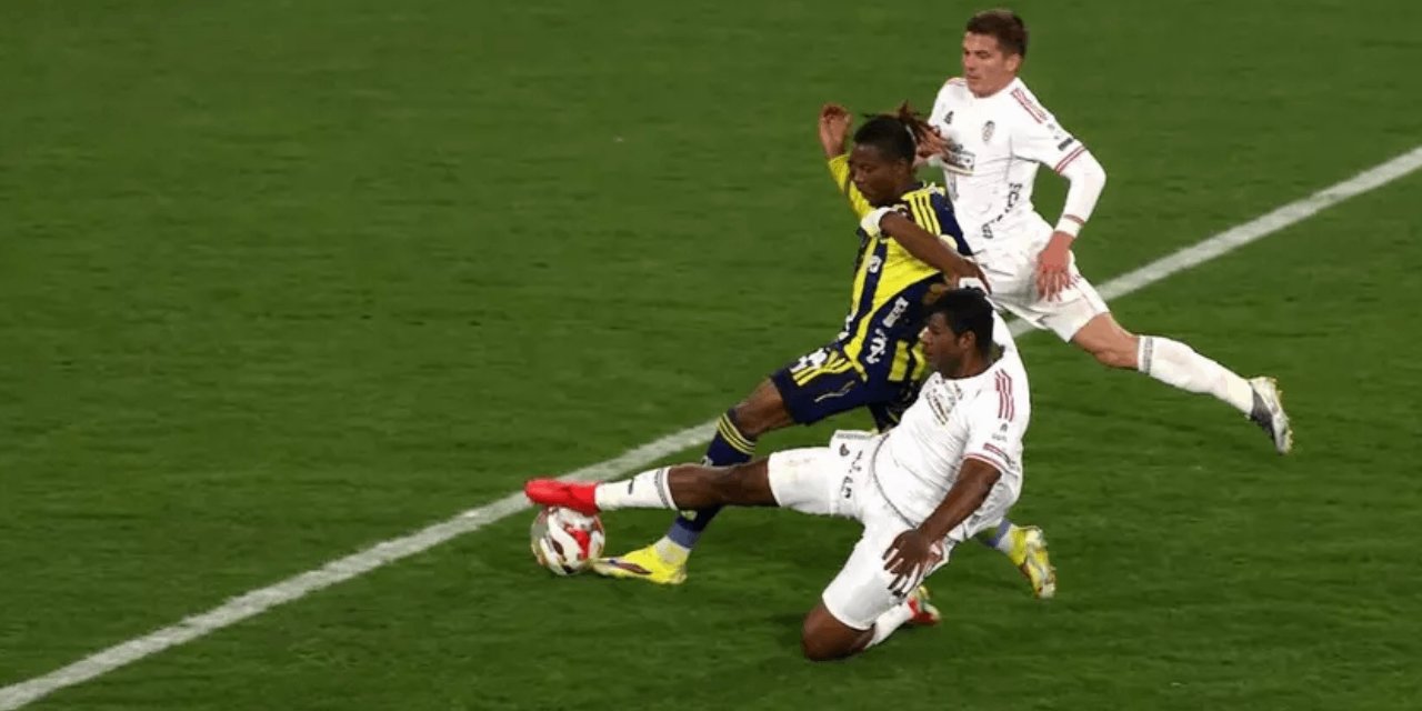 Kadıköy’de FB - BJK derbisine damga vuran penaltı: Uzmanlar ne dedi?