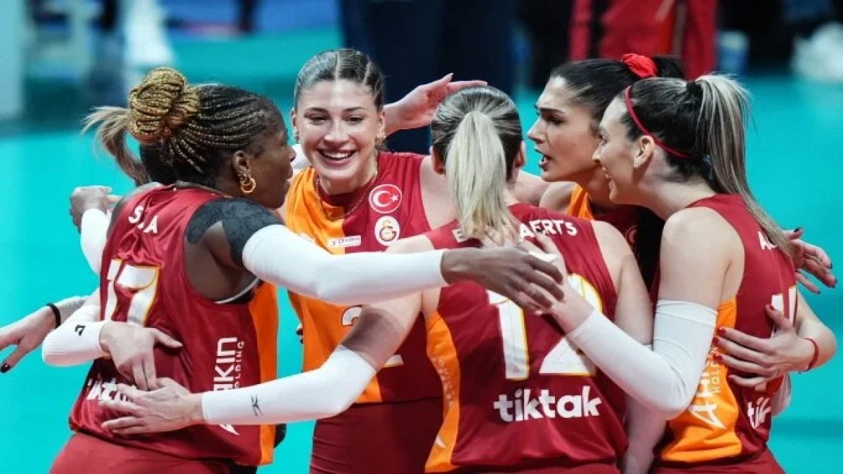 Galatasaray tarihe geçti: Futbol, basketbol ve voleybolda zirve
