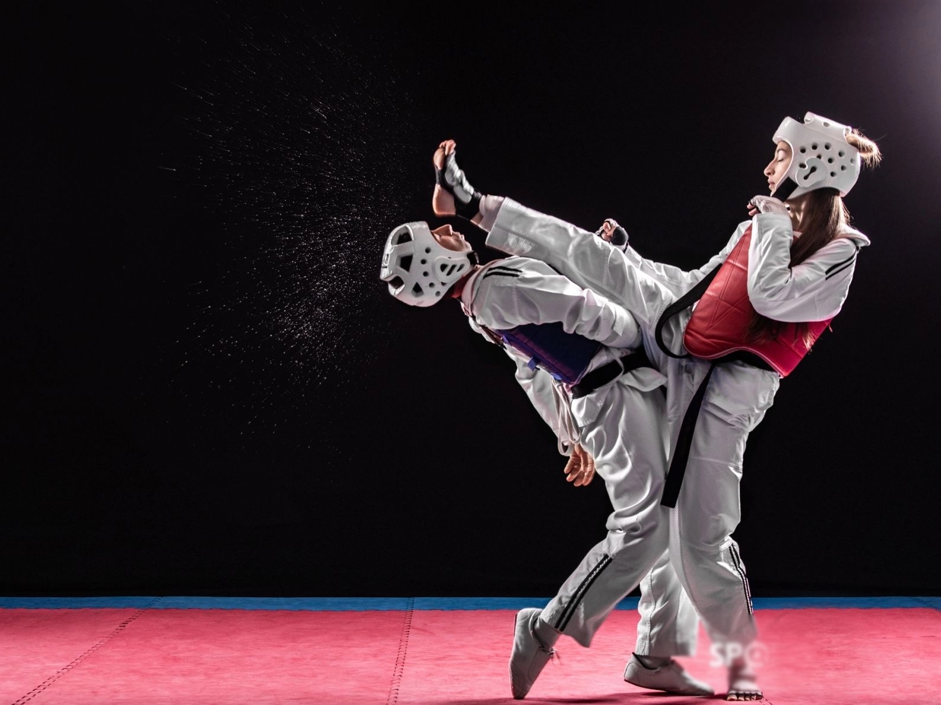 Milli tekvandoculardan Özbekistan'da 2 madalya!