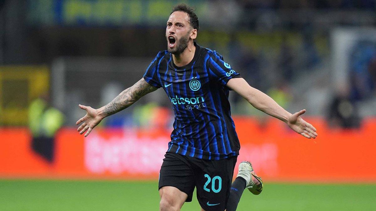 Hakan Çalhanoğlu'nun menajerinden Galatasaray açıklaması