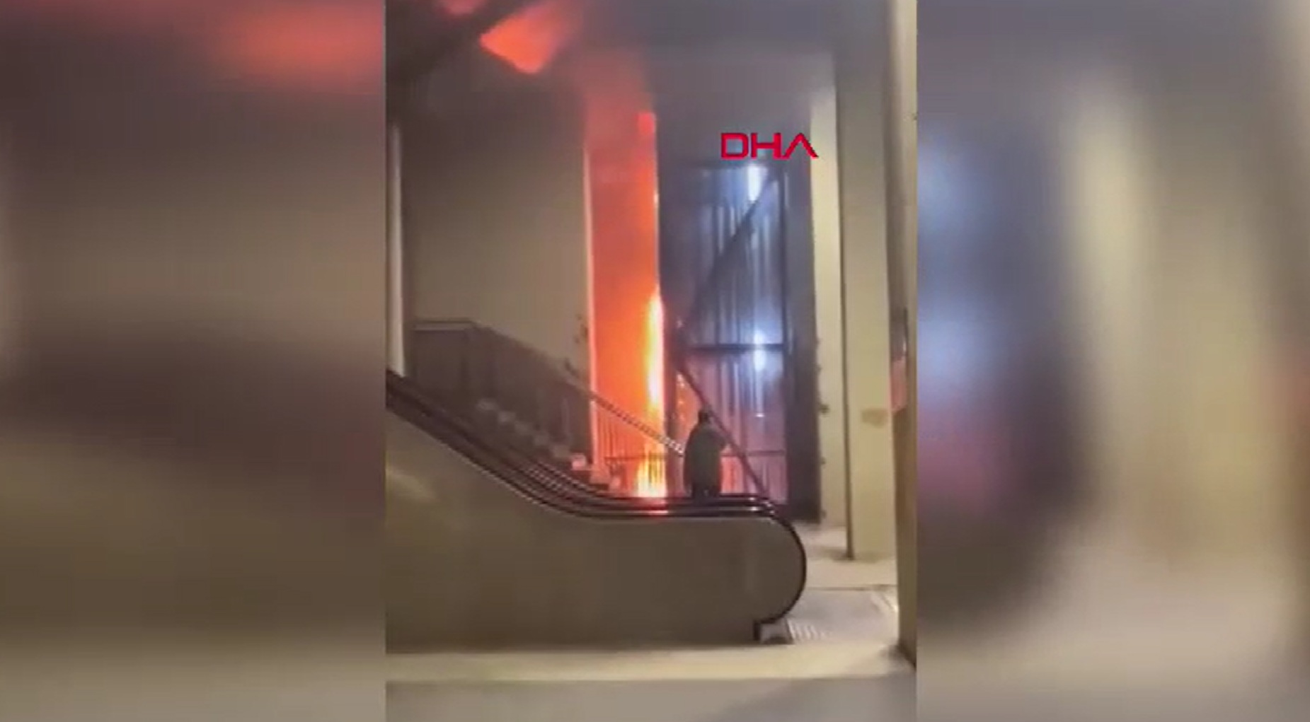 Taksim Metro İstasyonu'nda asansör yangını