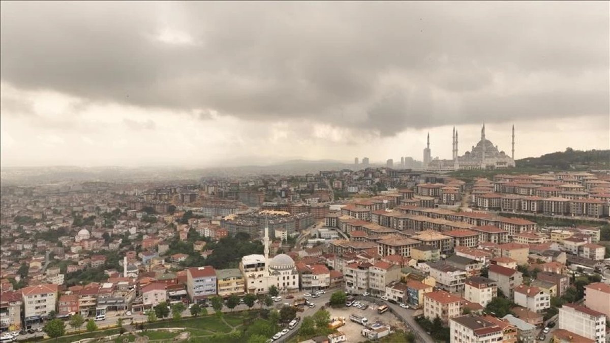 İstanbul'da 3 günlük alarm: Çöl tozu uyarısı geldi