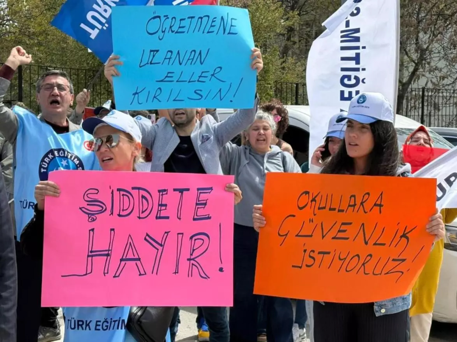 Öğretmenlerden 3 günlük iş bırakma kararı